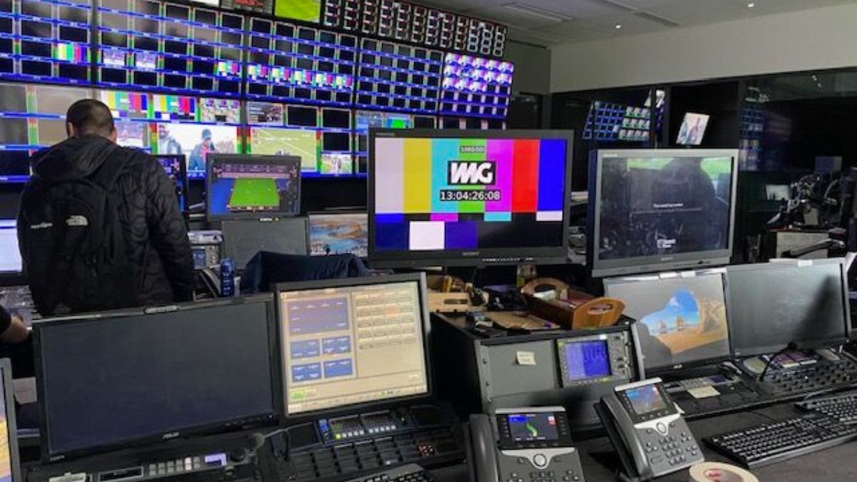 Students learn from experts with a visit to the world’s largest sports production studios