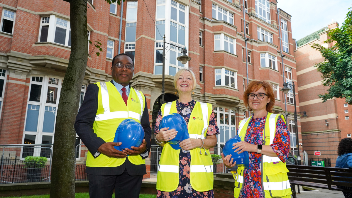 Mayor of West Yorkshire visits Leeds Trinity University’s new City Campus
