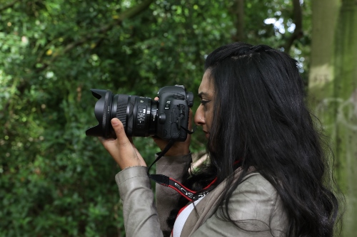 Aqsa taking photograph 